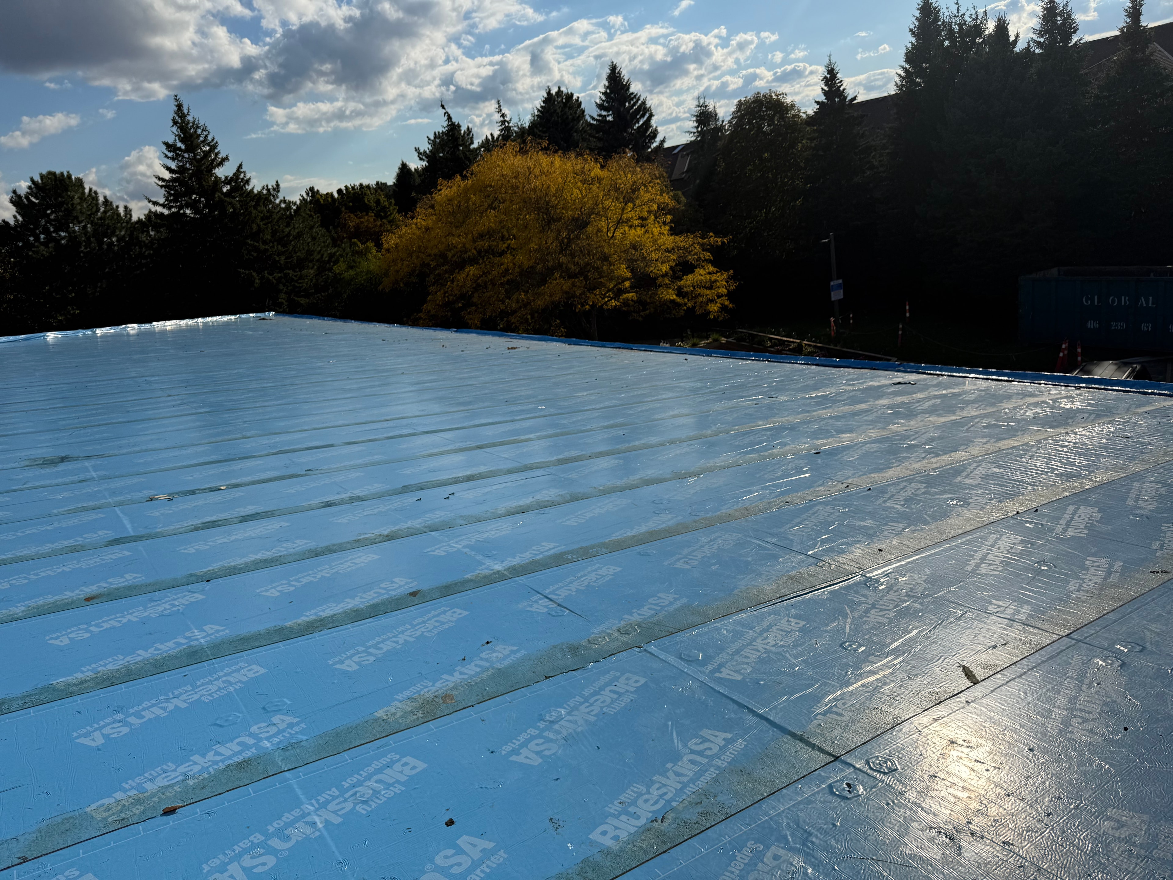 Standing Seam — Blue Residential Roof — Primus Sheet Metal Corp. GTA