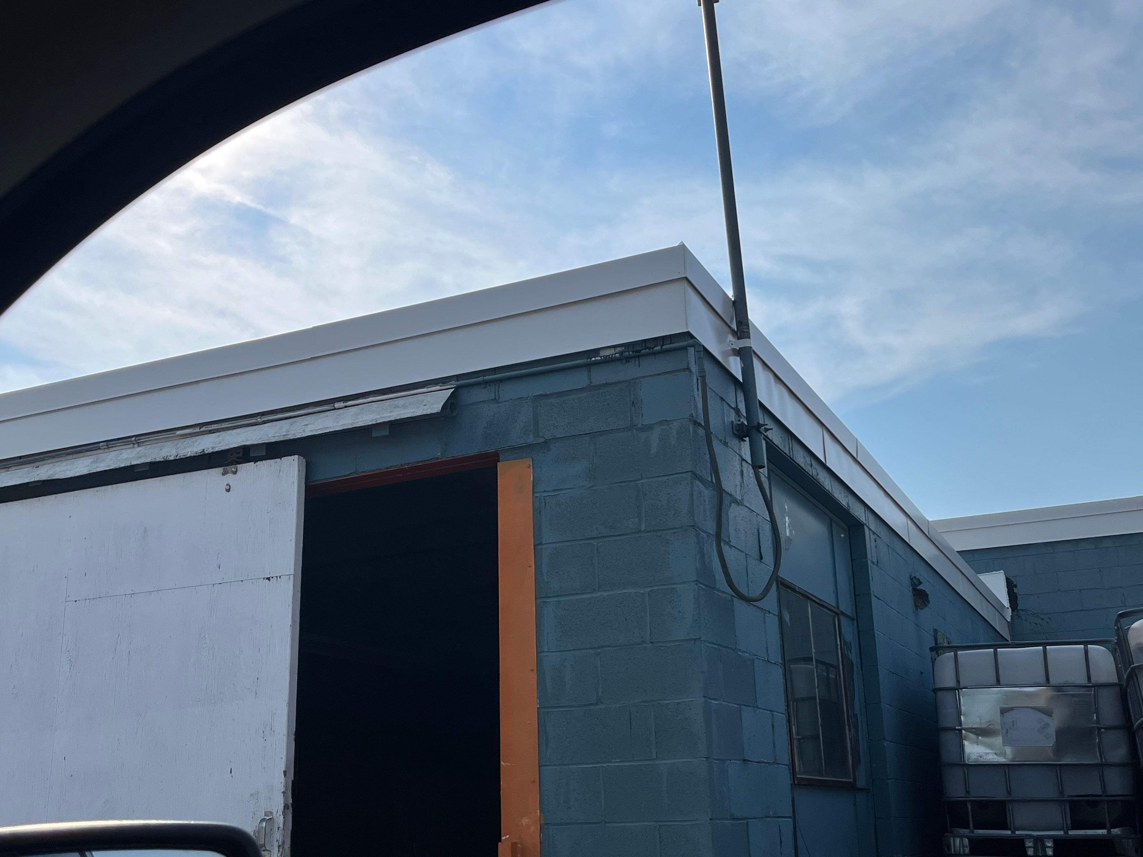 White Metal Fascia — Commercial Building Corner — Primus Sheet Metal Corp. GTA